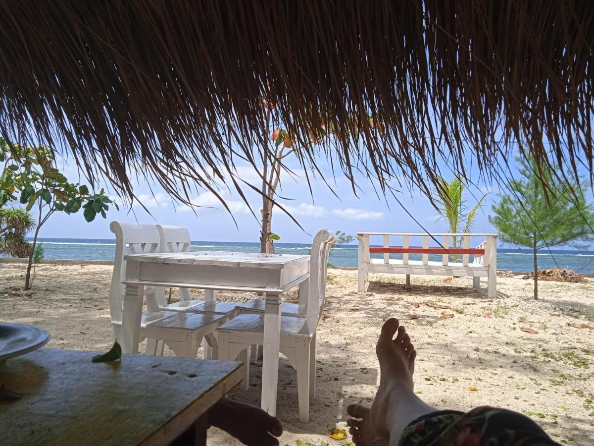 Bintang Tiga Bungalows Gili Air Esterno foto