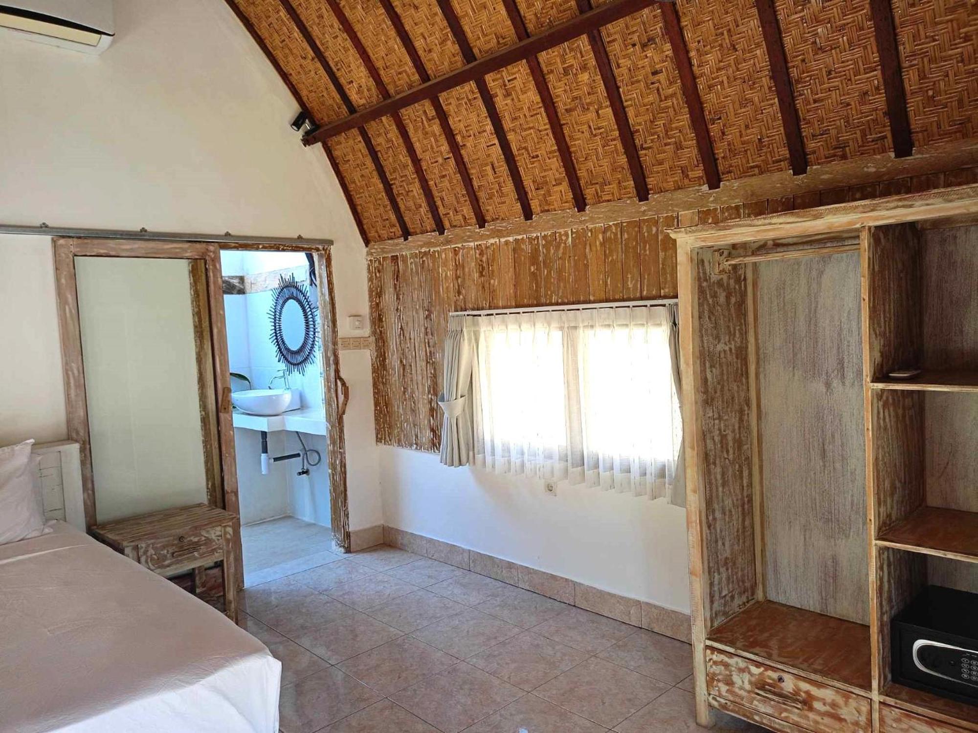 Bintang Tiga Bungalows Gili Air Esterno foto