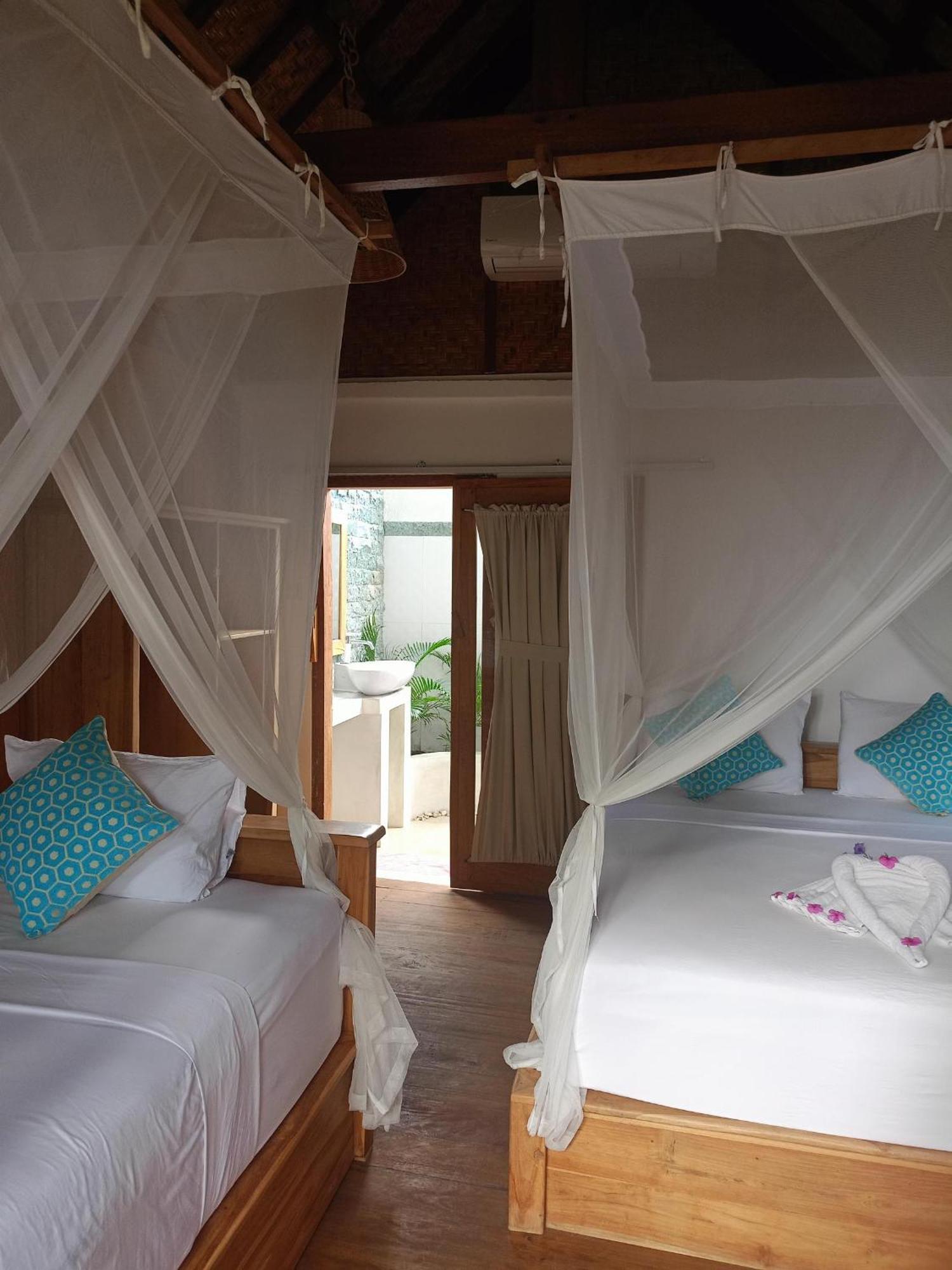 Bintang Tiga Bungalows Gili Air Esterno foto